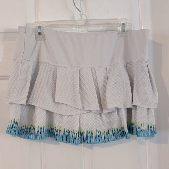 Women’s Lucky in Love Let It Be Polyester & Spandex Tennis Athlete Skort Size XL - Picture 2 of 6